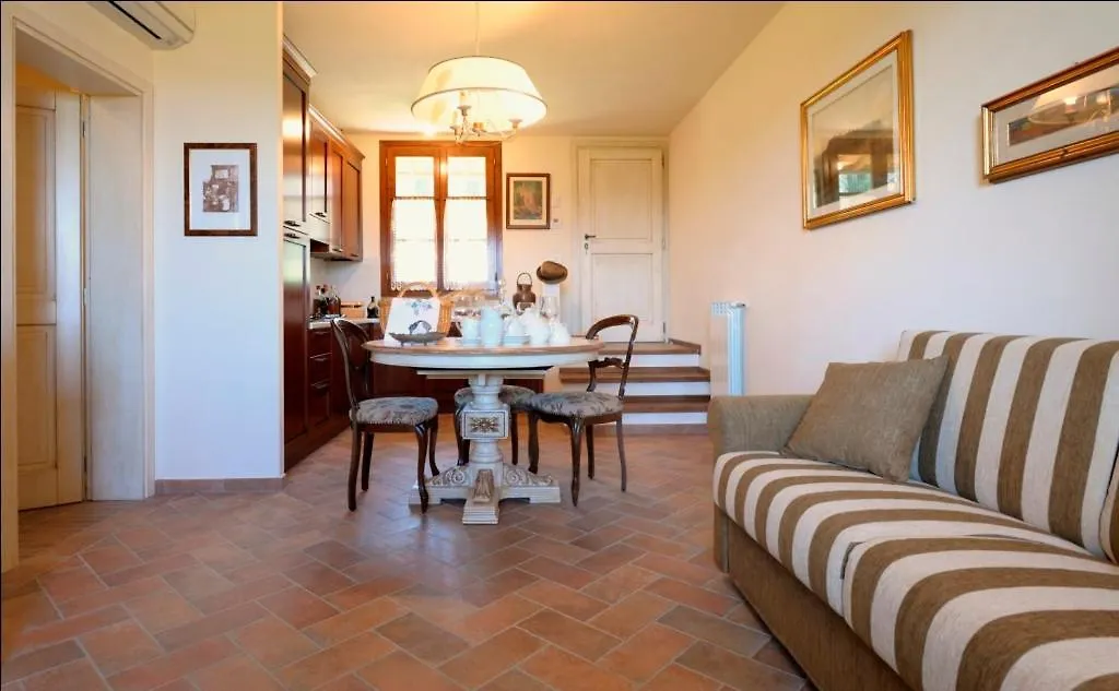Podere Casalsole Guest House Badia 0*, Certaldo